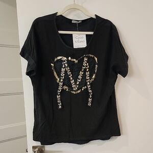 P2P 24" NWT Italian Black T-Shirt with Gold Love Graphic